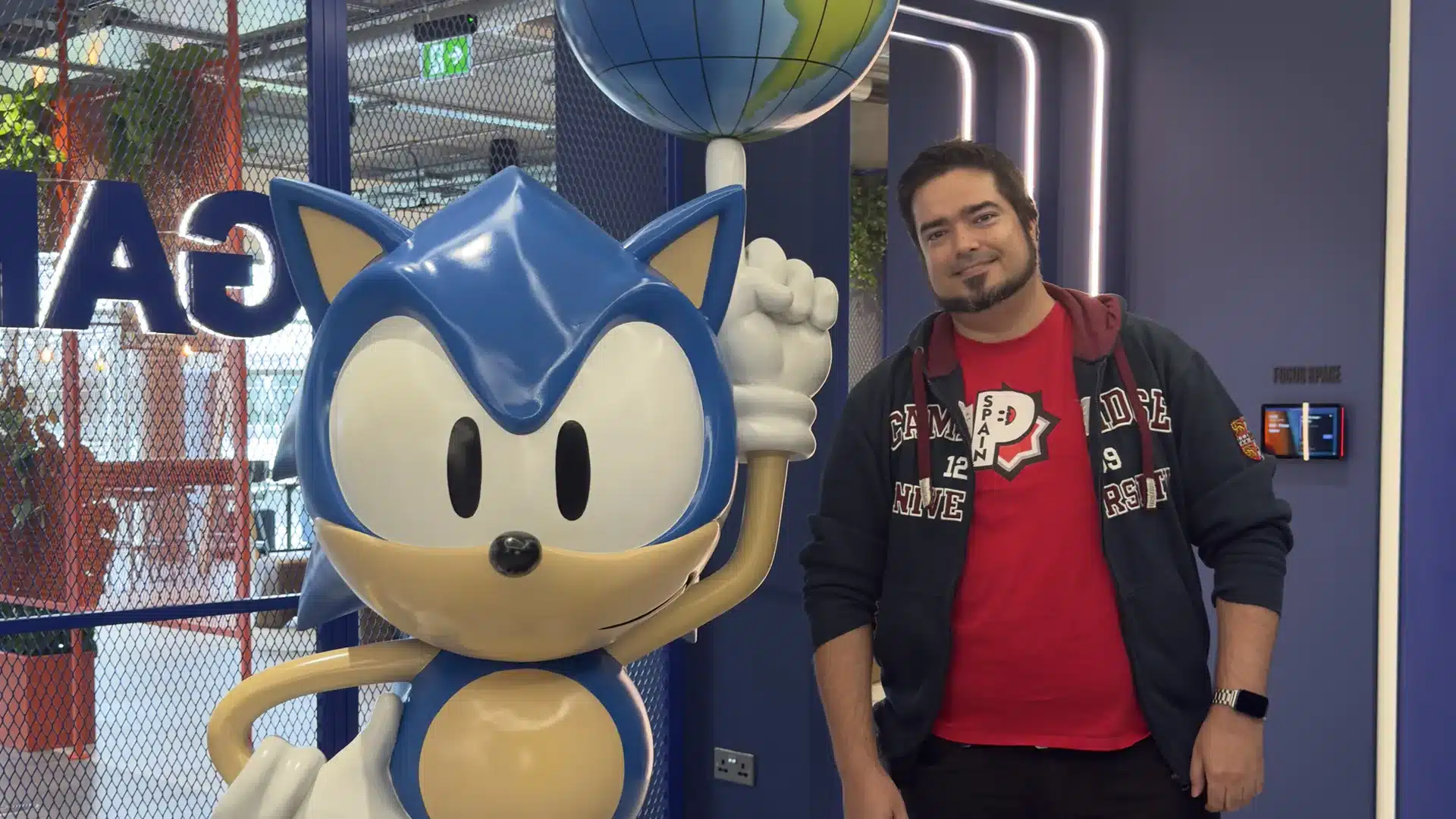 Persona Spain en las oficinas de Sega Europe para el evento de Tokyo Game Show 2025